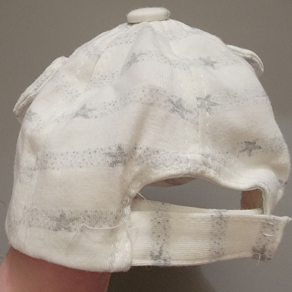 Baby boys hat cap 6-12 months - Picture 2 of 3